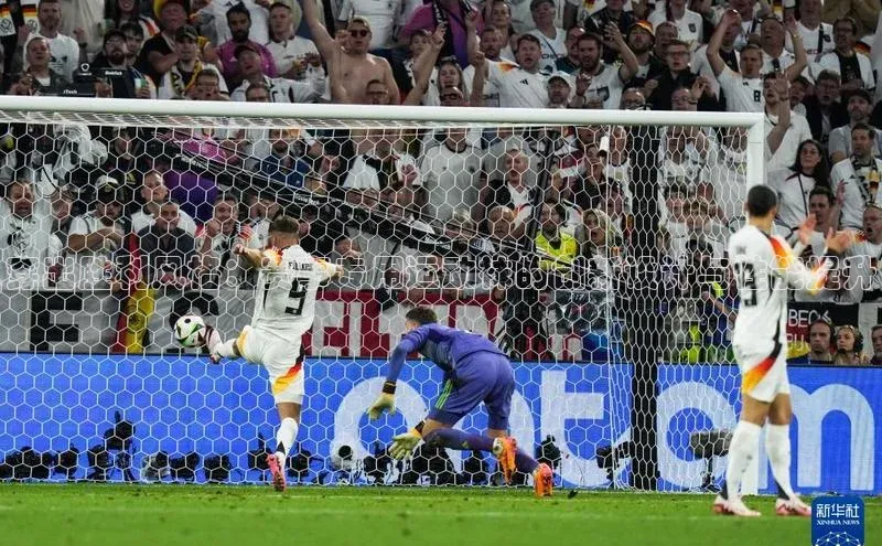 穿出胜利风格：赛事专用运动袜的创新设计与性能提升